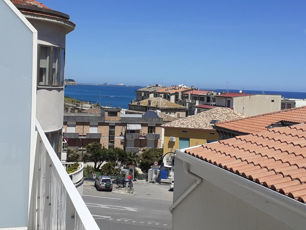 Apartamento Lo Scorcio Sul Mare Marina di San Vito Exterior foto